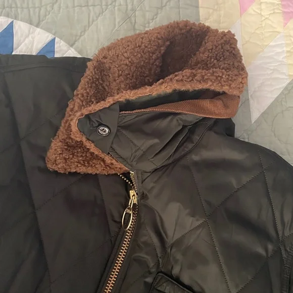[Barbour] Vaila Quilted Jacket - Picture 5 of 11